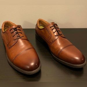 Florsheim Midtown Cap Oxford Dress Shoes Color: Cognac Size: 10